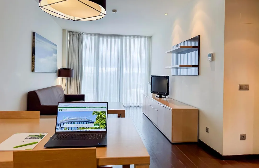 Sercotel Jardines de Uleta Suites-1